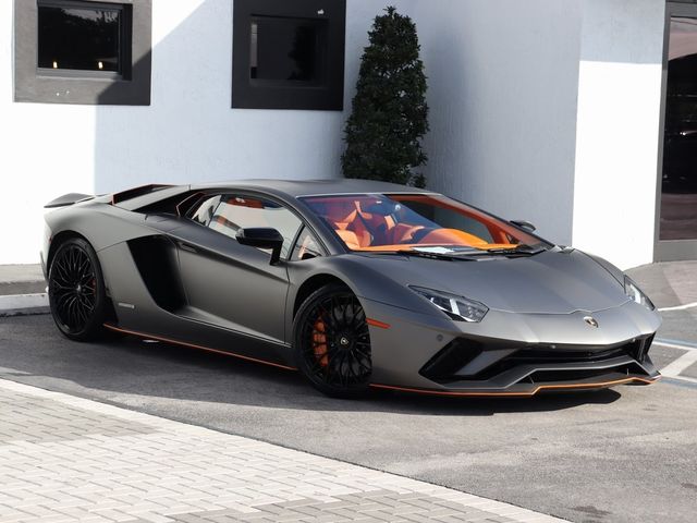 2017 Lamborghini Aventador S