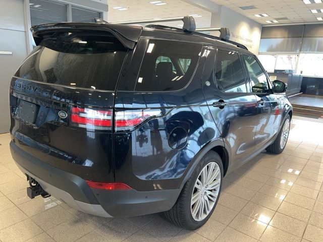 2017 Land Rover Discovery First Edition