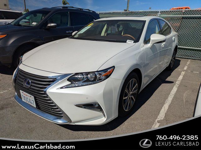 2017 Lexus ES 300h