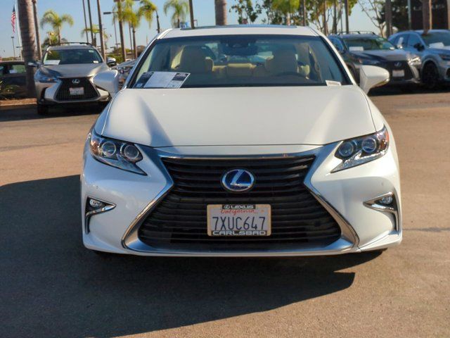 2017 Lexus ES 300h