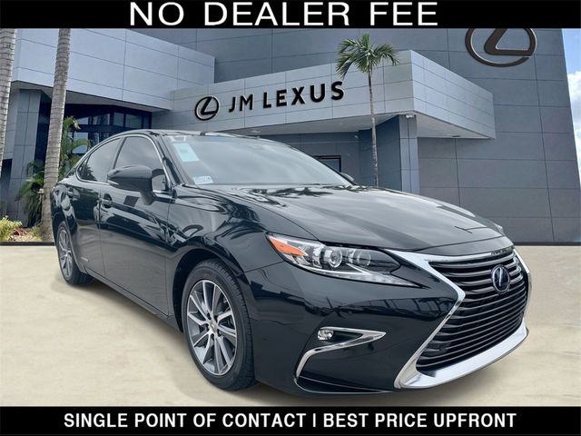 2017 Lexus ES 300h