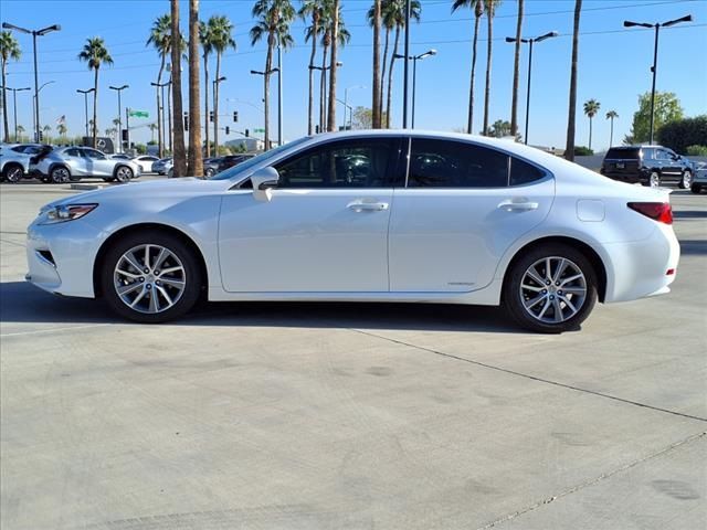 2017 Lexus ES 300h