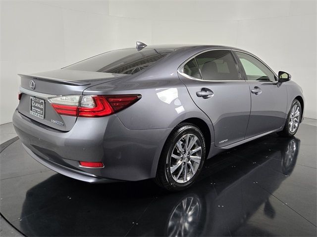 2017 Lexus ES 300h