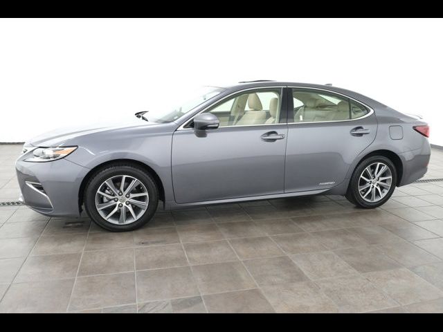 2017 Lexus ES 300h