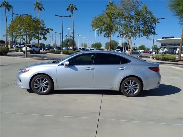 2017 Lexus ES 300h