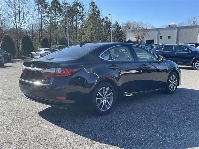 2017 Lexus ES 300h