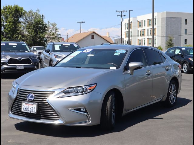 2017 Lexus ES 300h