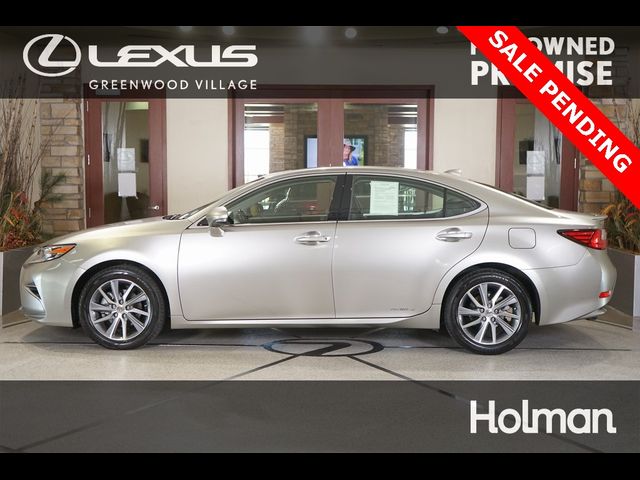 2017 Lexus ES 300h