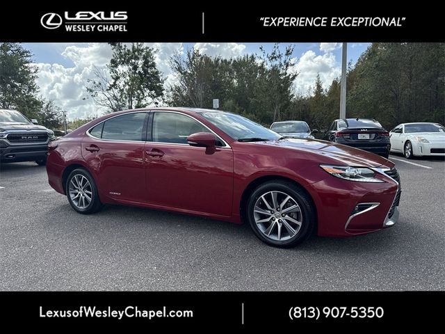 2017 Lexus ES 300h