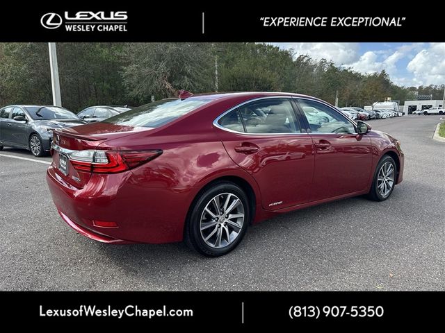 2017 Lexus ES 300h