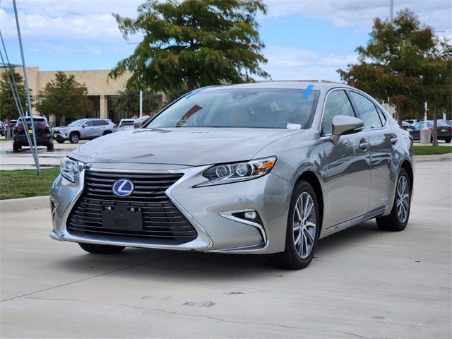 2017 Lexus ES 300h