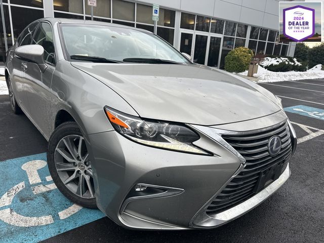 2017 Lexus ES 300h