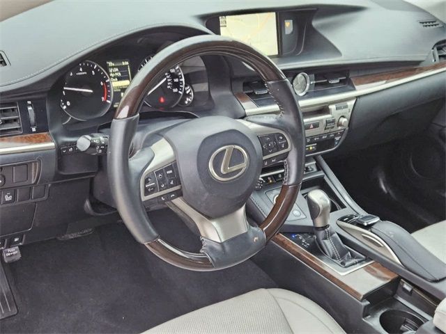 2017 Lexus ES 350