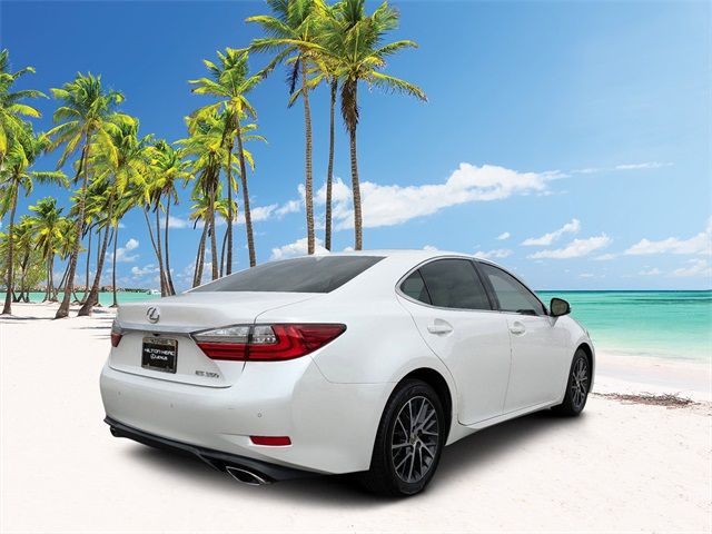 2017 Lexus ES 350