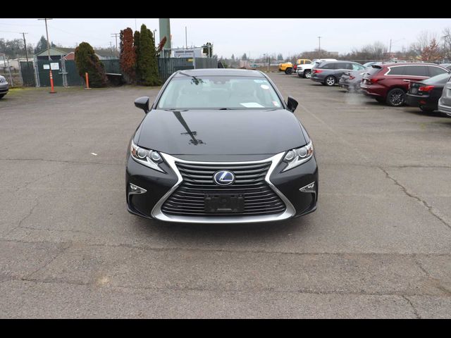 2017 Lexus ES 300h