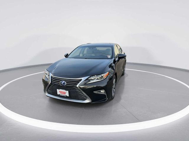 2017 Lexus ES 300h