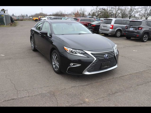 2017 Lexus ES 300h