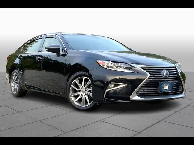 2017 Lexus ES 300h