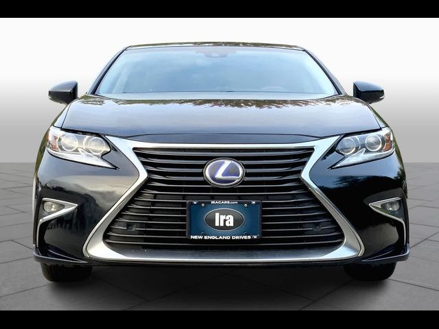 2017 Lexus ES 300h