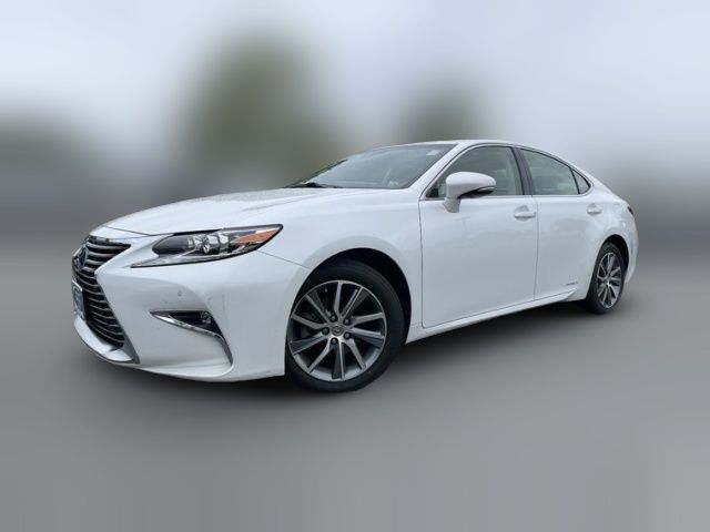 2017 Lexus ES 300h