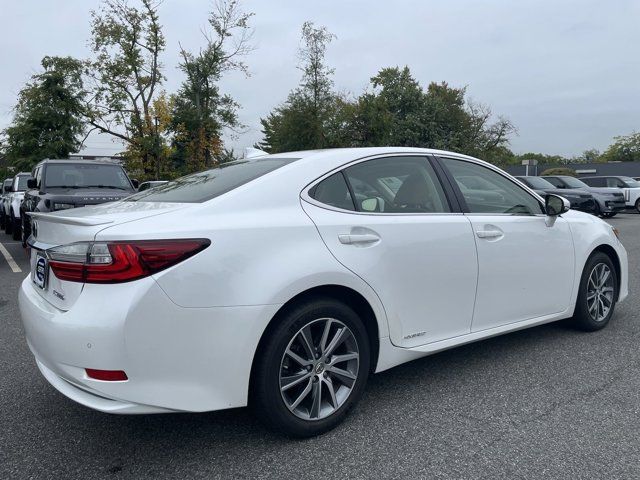 2017 Lexus ES 300h