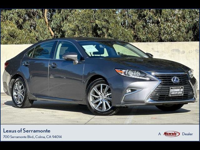 2017 Lexus ES 300h