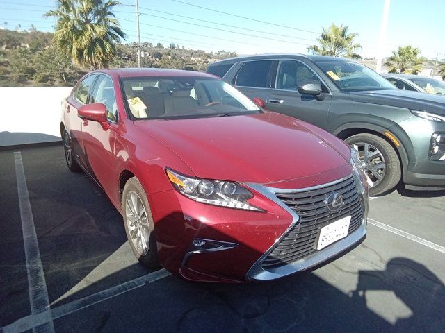 2017 Lexus ES 300h