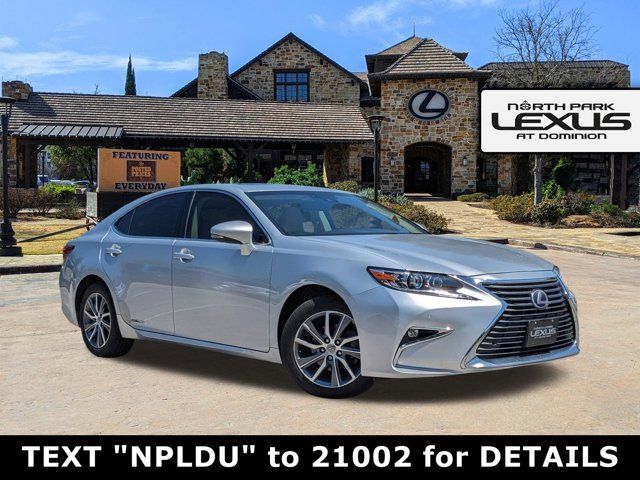 2017 Lexus ES 300h