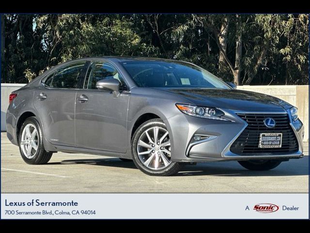 2017 Lexus ES 300h