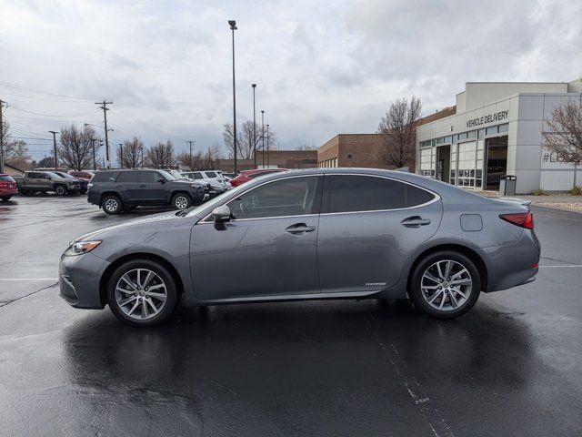 2017 Lexus ES 300h