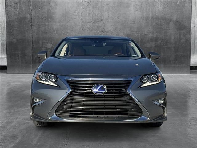 2017 Lexus ES 300h