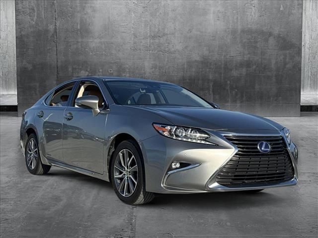 2017 Lexus ES 300h