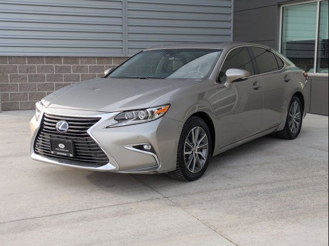 2017 Lexus ES 300h