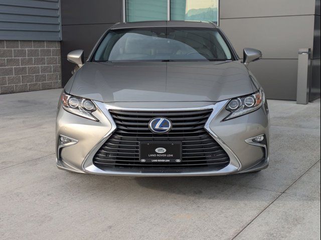 2017 Lexus ES 300h