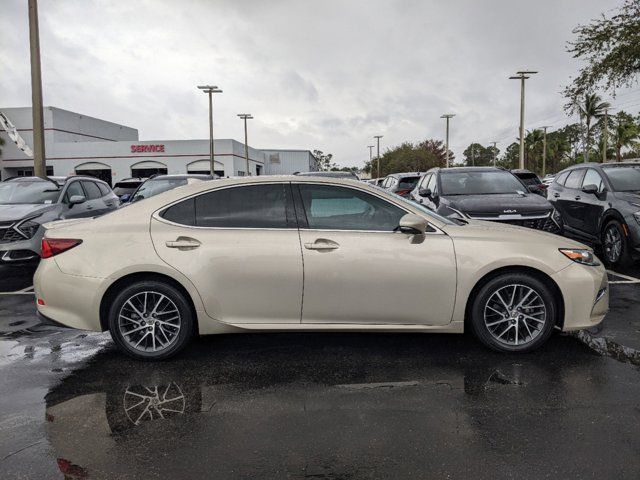 2017 Lexus ES 350