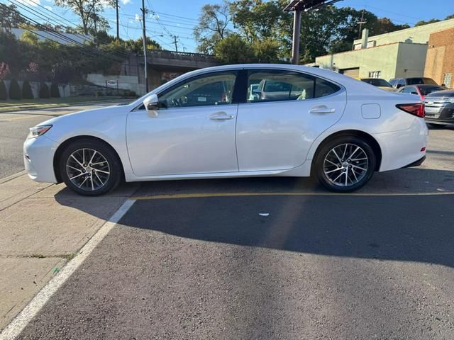 2017 Lexus ES 350