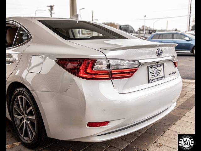 2017 Lexus ES 300h