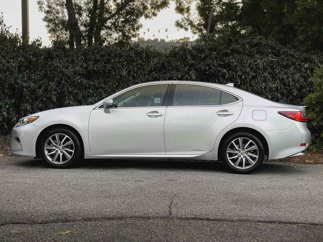 2017 Lexus ES 300h