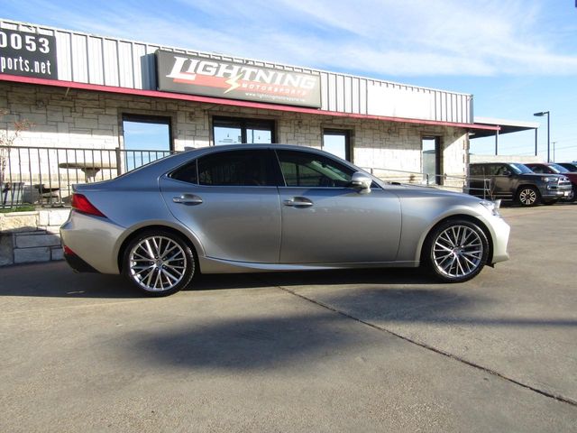 2017 Lexus IS 