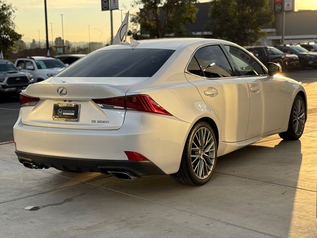 2017 Lexus IS Turbo