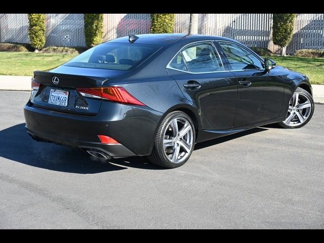 2017 Lexus IS Turbo