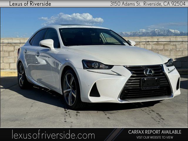 2017 Lexus IS Turbo