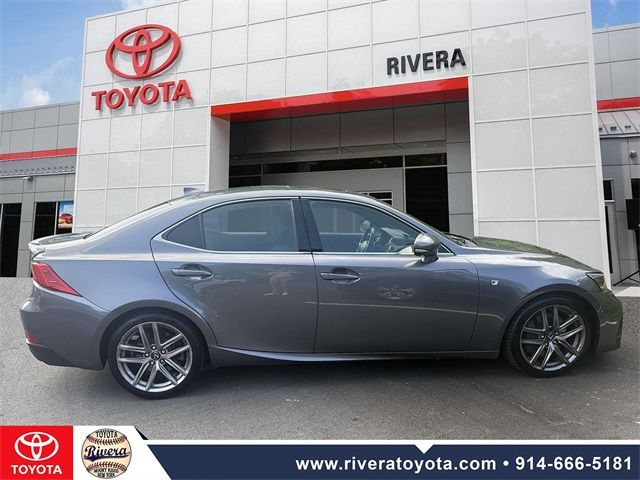2017 Lexus IS 
