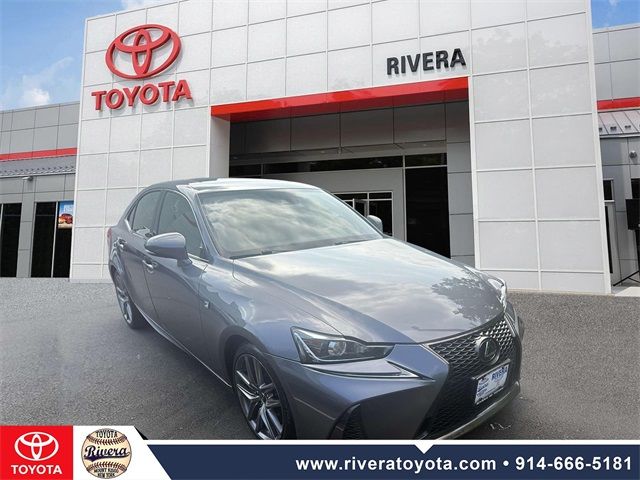 2017 Lexus IS 