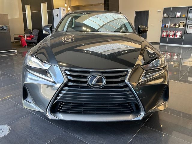 2017 Lexus IS 