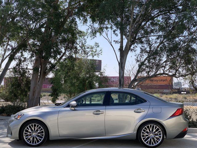 2017 Lexus IS 