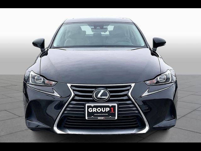 2017 Lexus IS 