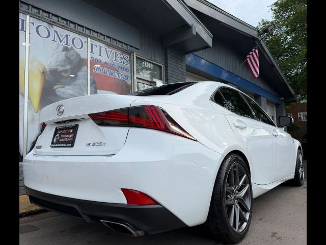 2017 Lexus IS Turbo