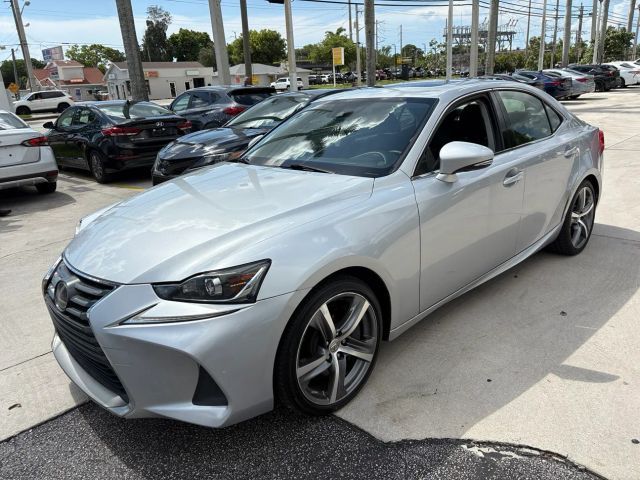 2017 Lexus IS Turbo