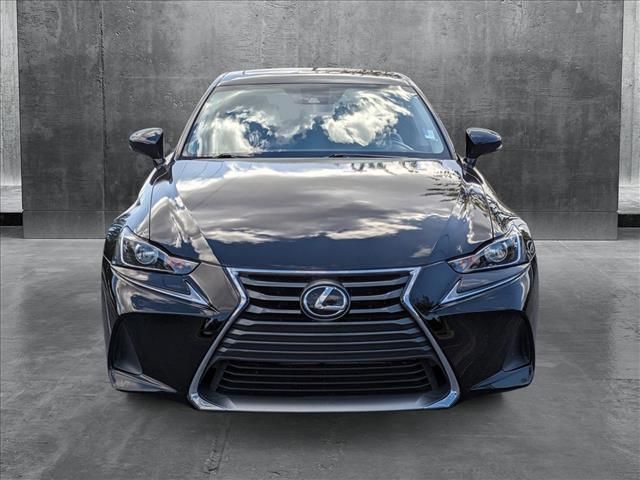 2017 Lexus IS Turbo